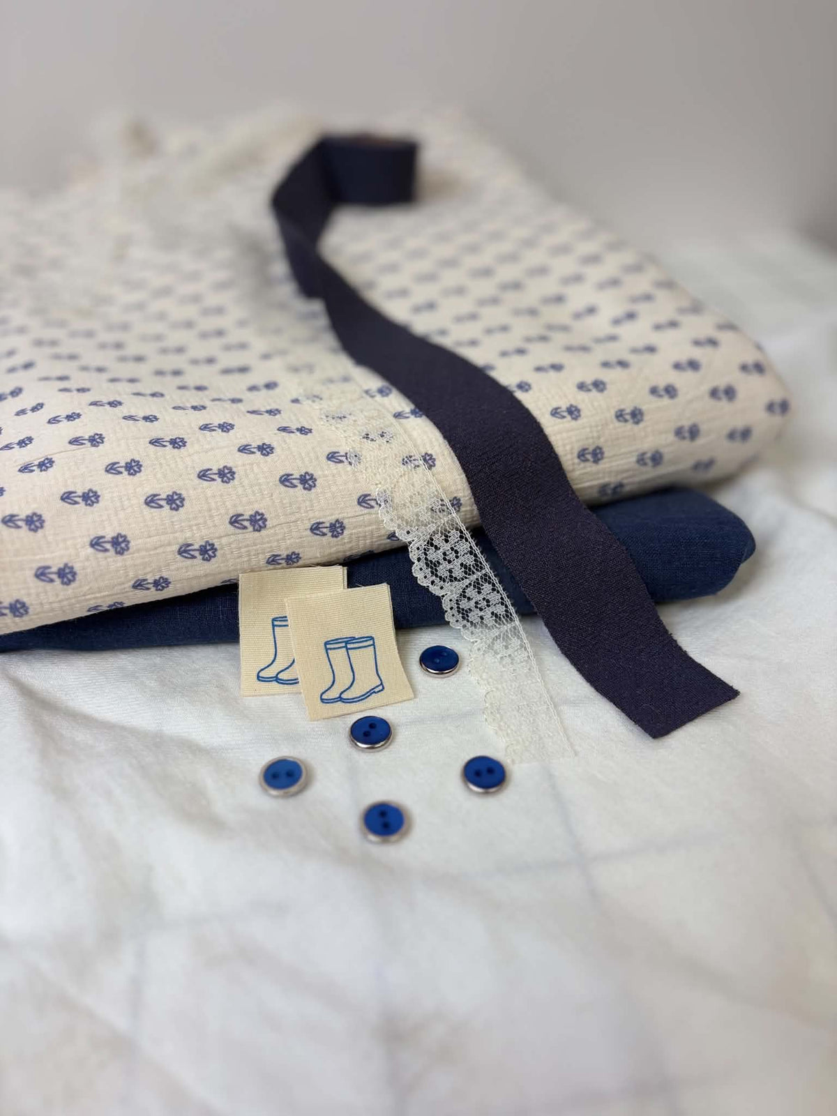Cottage Floral Jacquard Cotton - Bluebell