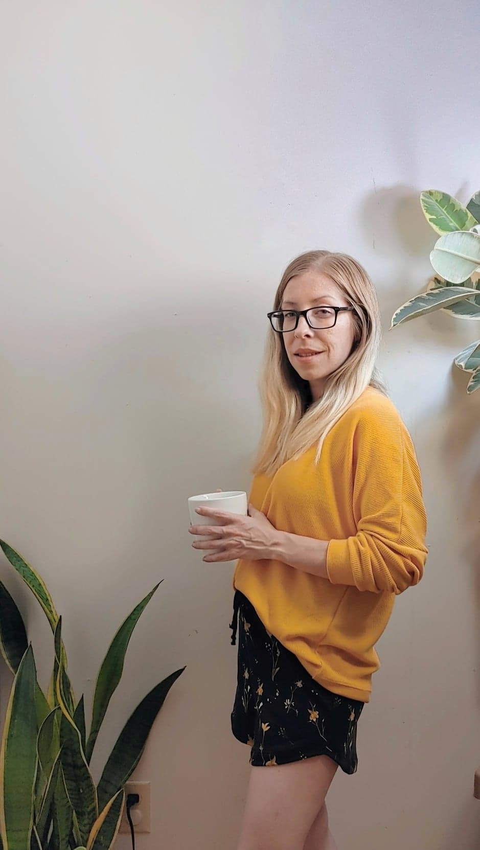 modelling top and shorts